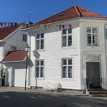 In The Center With Terrace And Parking! Appartement